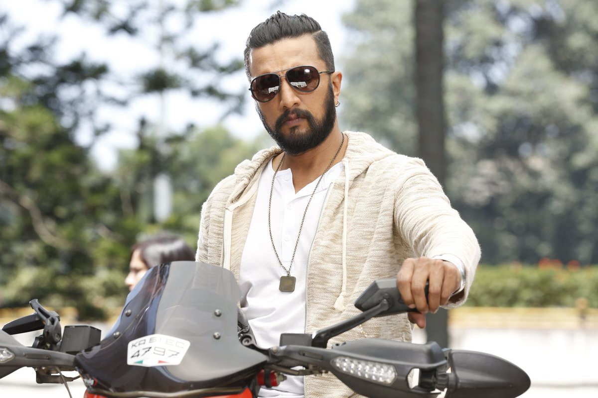 KicchaUniverse's tweet photo. 4.5M tweets possible??? 

🤜#KingKicchaBdayCDP🤛

#KicchaSudeep #VikrantRona @KicchaSudeep 👑 https://t.co/W50W1FBd5W
