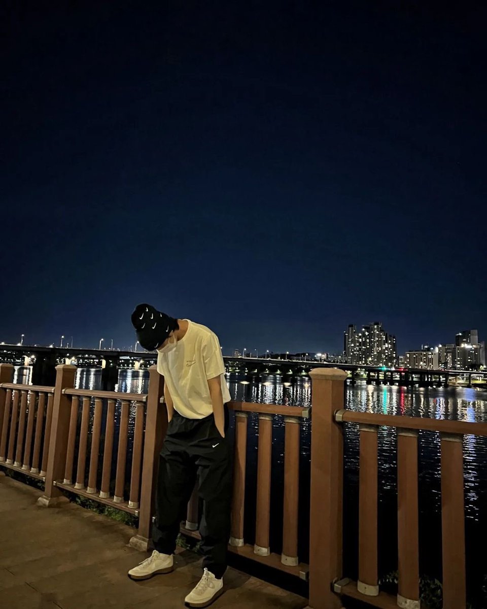 btsinthemoment's tweet photo. https://t.co/3lBIiaimeT