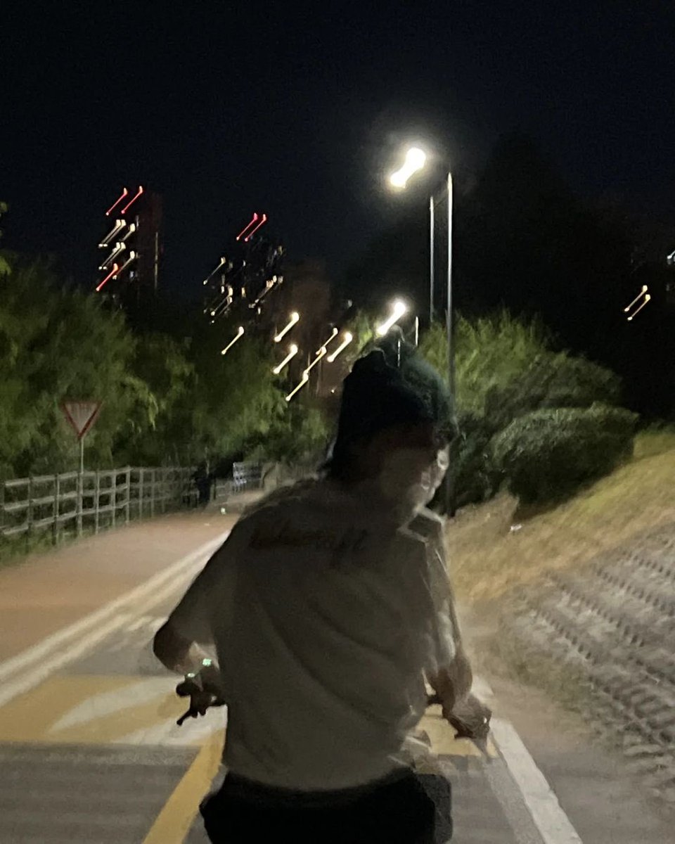 btsinthemoment's tweet photo. https://t.co/3lBIiaimeT