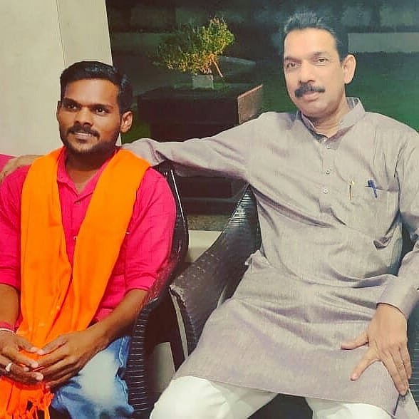 SharanucBJP's tweet photo. ಬಿಜೆಪಿ ರಾಜ್ಯಾಧ್ಯಕ್ಷರಾಗಿ 3 ವರ್ಷ ಪೂರೈಸಿದ ಶ್ರೀ ನಳಿನ್ ಕುಮಾರ್ ಕಟೀಲ್ ಜೀ ಅವರಿಗೆ ಅಭಿನಂದನೆಗಳು. 🙏💐
@nalinkateel #3YearsofNKK https://t.co/dRBmZ24m1l