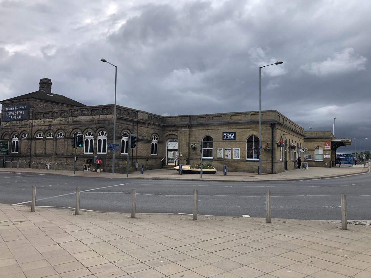 We are aware of the proposals unveiled by East Suffolk Council last week to add a modern steel and plastic box to the roof of the former buffet at #Lowestoft’s historic railway station. More details and a link the the pubic consultation are on our FB page: m.facebook.com/story.php?stor…