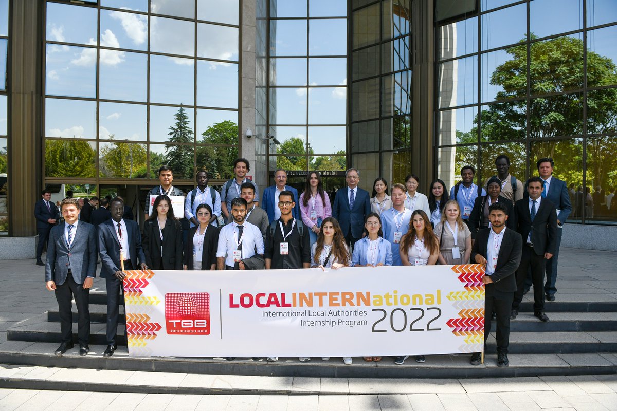 TBB's tweet photo. The #LOCALINTERNational program, traditionally organized by #UMT every year, was held on 21-27 August this year.
21 participants from 17 different countries took part in the program and events were held in 4 different cities for 6 days.
➡️ https://t.co/9DgXhMDiEe https://t.co/NnIn1epLGI