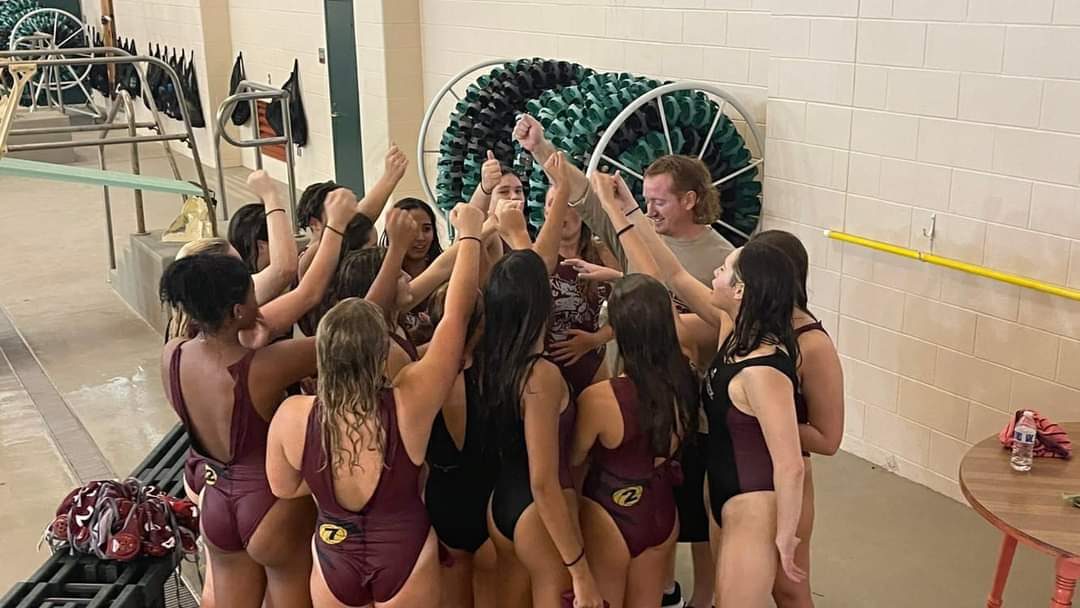 Creek_Aquatics's tweet photo. Both Teams (Girls &amp; Boys) finished 1st in the Gold Division at the CCISD Tournament!!

There was alot of good water polo playing taking place this weekend.

Way to go Wildcats!  🐾

We start district play this Tuesday as we travel to Clear Falls. https://t.co/JUqLTiPIRI