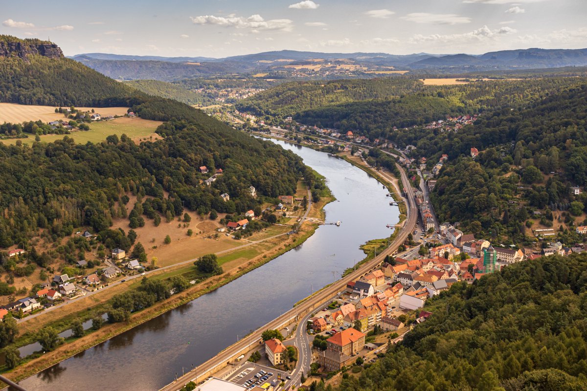 Tim_A_Heckmann's tweet photo. I captured this Beautiful Landscape when I was in Saxony a while ago. You can also check it out on my Redbubble Page for Printed Versions on different Products: https://t.co/RGH2lwTuyJ
#redbubble #RBandME #landscape #nature #Königstein https://t.co/L7lCL1D2Vr