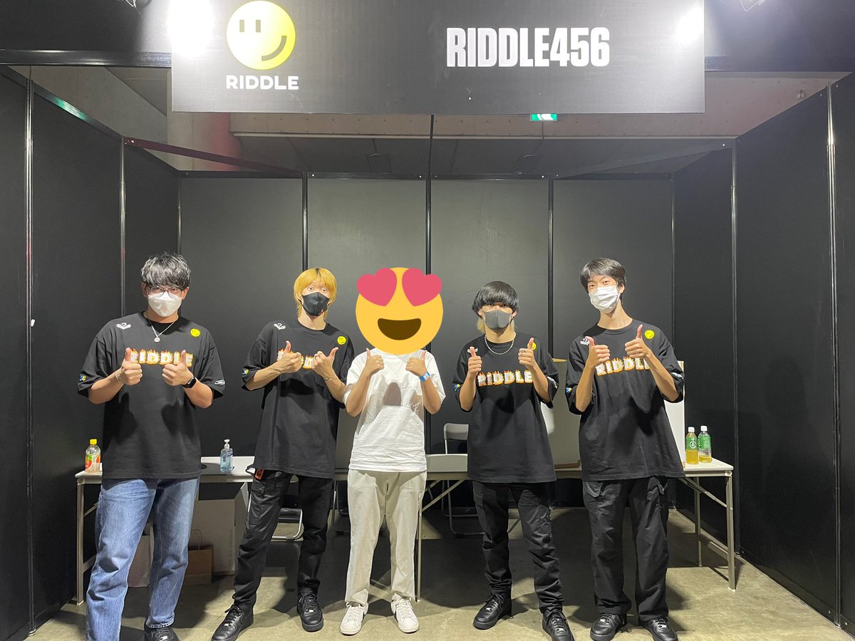yappy_fps's tweet photo. RAGE最高だった！！！
オフイベとか今まで全部外れてたから、ゆきおさん、456の皆さんに会えたのちょーーーーうれしい！！！
実はcgの時から応援してるからやっと会えたって感じwwww
これからも応援します！！！
またオフイベ募！
 @YukioFPS 
@456KYOUI 
@hesikojonny 
@naohiro21YT https://t.co/mbqoTzpz6H