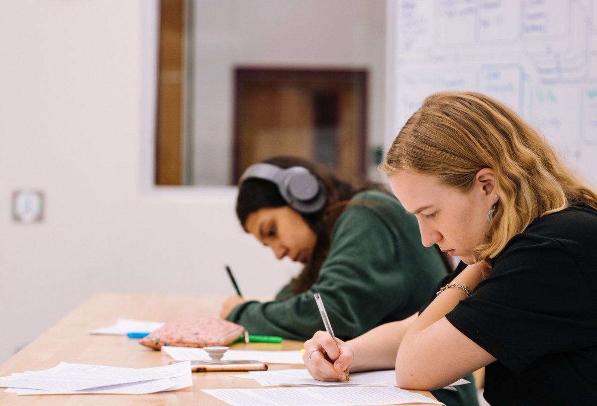 DaymarEDU's tweet photo. Career development is KEY. We focus on guiding students toward meaningful careers with online class options, hands-on training &amp; mentorship, and our Balanced Scheduling program -- it's never been easier to get started!

✅Call 1.800.621.0042 or visit https://t.co/eHj6j60tAF https://t.co/tJXUnHrVyh