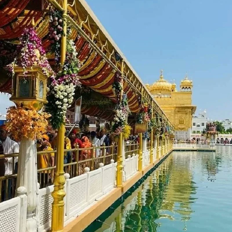 arashdeep_sidhu's tweet photo. ਡਿਠੇ ਸਭੇ ਥਾਵ ਨਹੀ ਤੁਧੁ ਜੇਹਿਆ ॥ https://t.co/1hxZVRmoKq