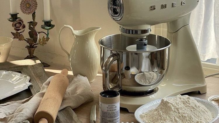 malusokay's tweet photo. Sundays are for baking 🧁 https://t.co/9z0YcXoXs5
