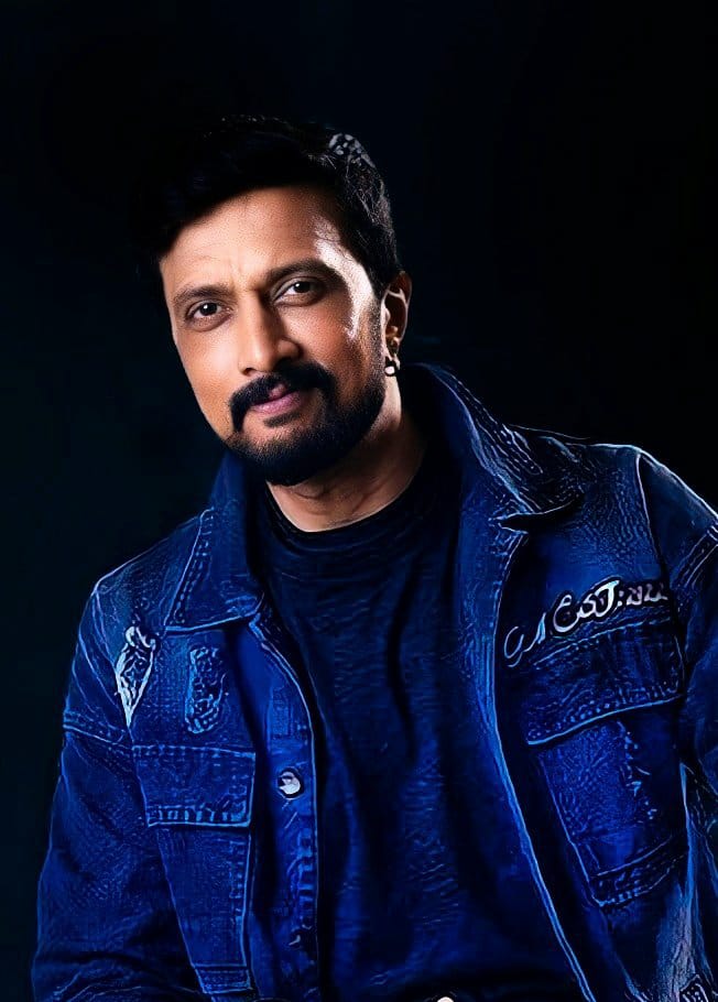 TeamBaadshah's tweet photo. Handsome hunk ☺️❤️🙂🙂
This speed😍😍

#KingKicchaBdayCDP https://t.co/ZUrQk4mqoO