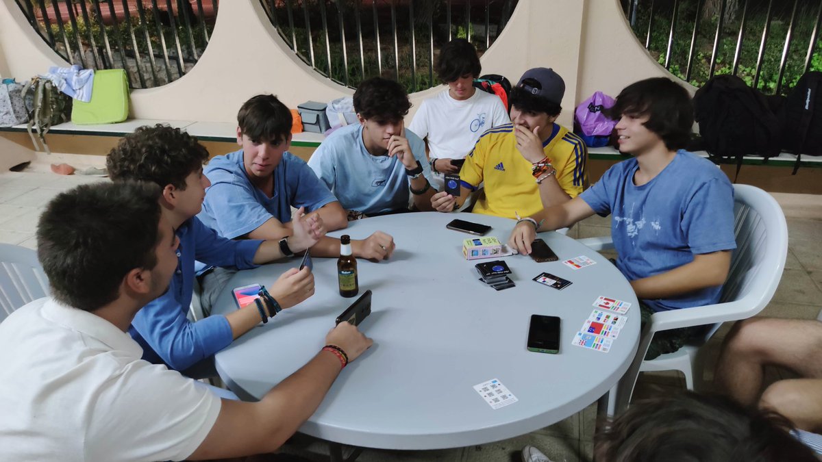 Entrenando para el 2º Campeonato del juego de mesa ¿Qué País Soy? 
#Motivacion #Geografia 
quepaissoy.es