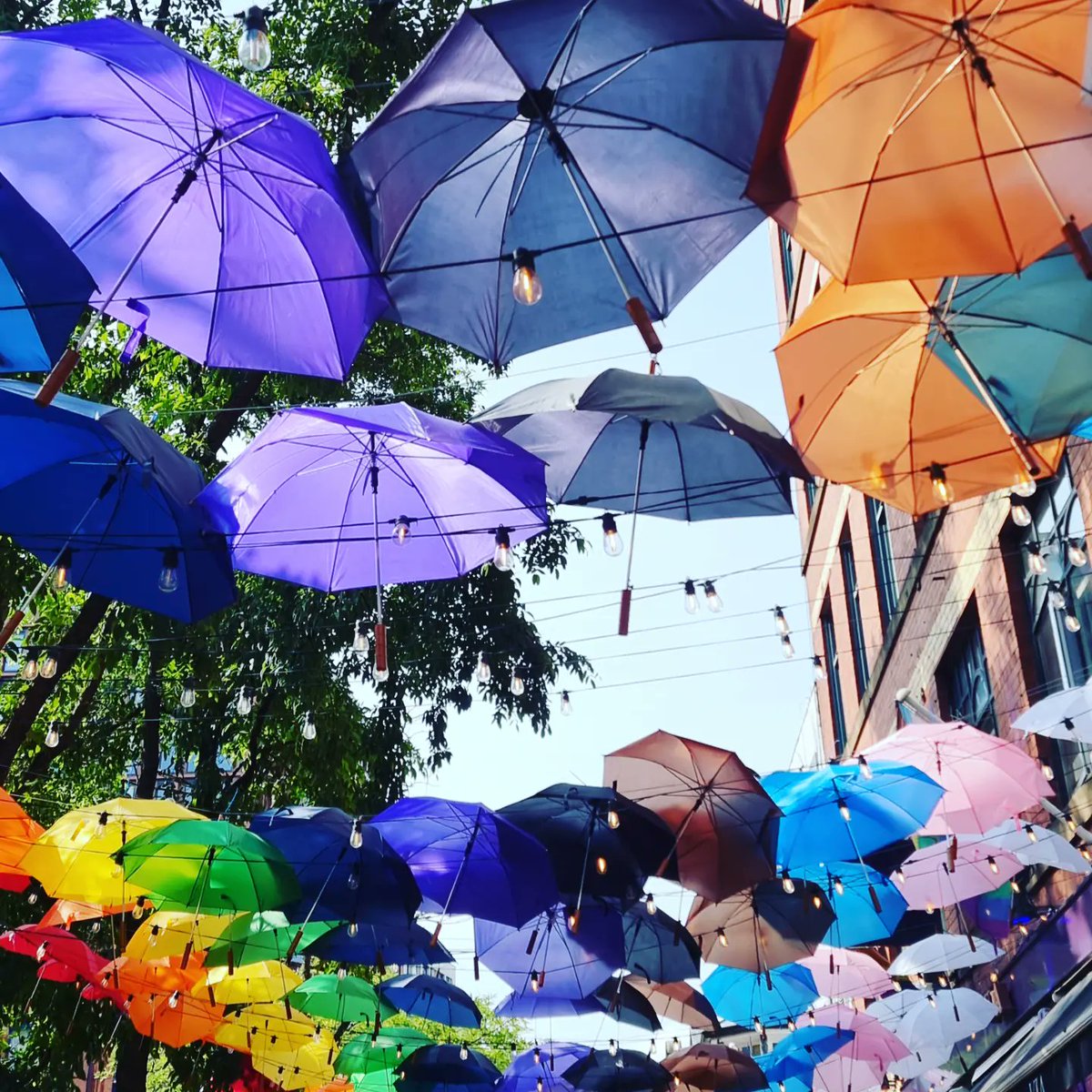 KirstyJH1976's tweet photo. Rainbow colours of #ManchesterPride2022 on #canalstreet #PrideManchester #BankHolidayWeekend @ErikaLeadbetter https://t.co/6dm0HBRJos