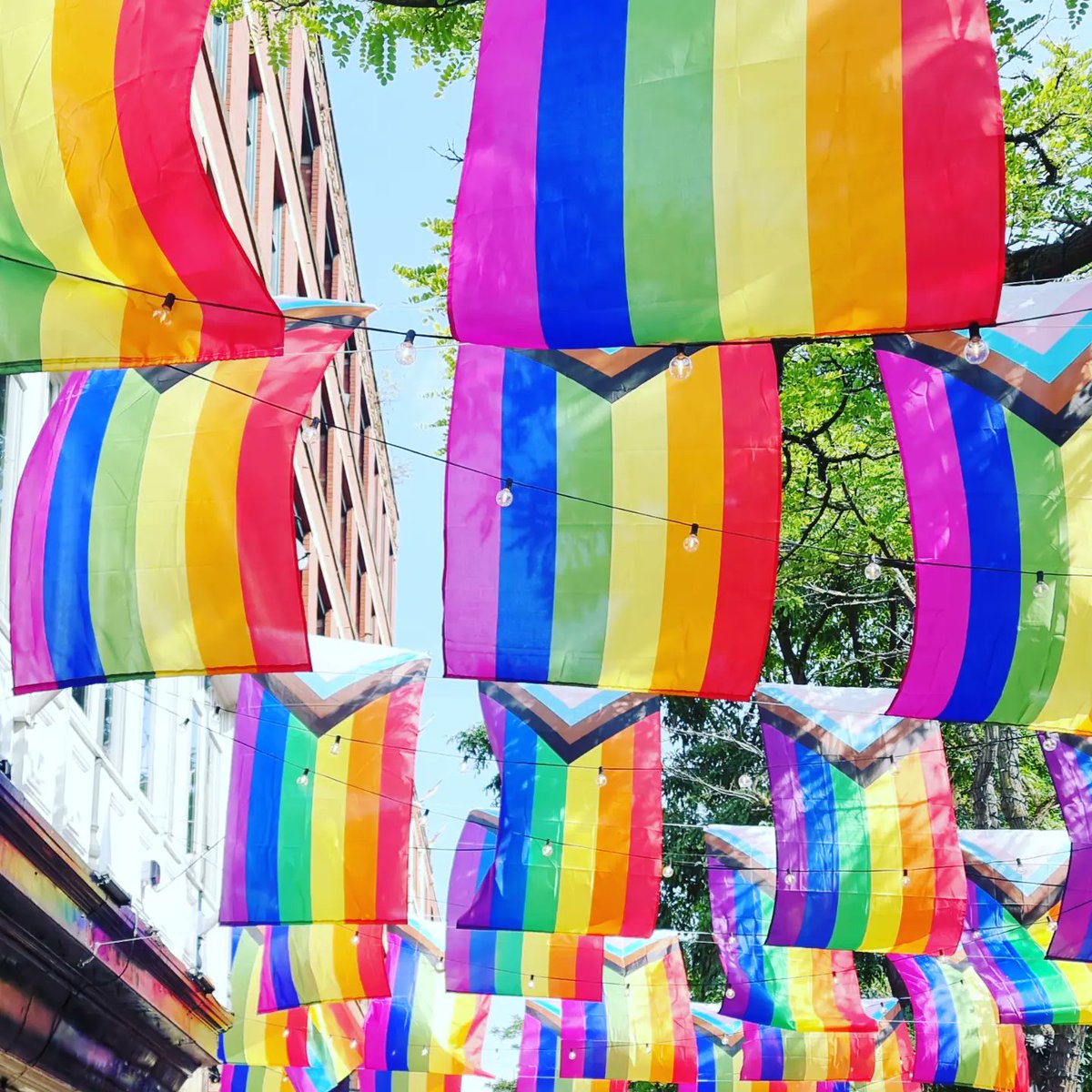 KirstyJH1976's tweet photo. Rainbow colours of #ManchesterPride2022 on #canalstreet #PrideManchester #BankHolidayWeekend @ErikaLeadbetter https://t.co/6dm0HBRJos
