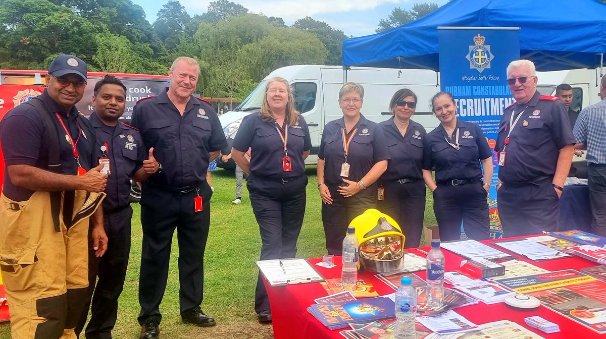 abirking2017's tweet photo. Our @Tyne_Wear_FRS team had a wonderful day at #NewcastleMela2022 #NewcastleMela today. We have our community engagement team delivering fire safety tips, Chip Pan demo, taking referrals for smoke alarms, inspiring youngsters about fire safety at home #CreatingTheSafestCommunity https://t.co/5FXwPZ8bUv