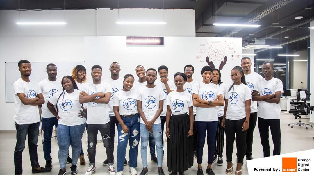 DedyBil's tweet photo. When we started #AfroVFX we only had a logo (made in 5 min on @canva ) and us being crazy. 8 month later we've trained 20 students for free (among 500 candidates) in 3D and #VFX. What if we got 1M$ ? Give us the 💰, we'll do the math (magic) 😎 https://t.co/6bLawgmmib
