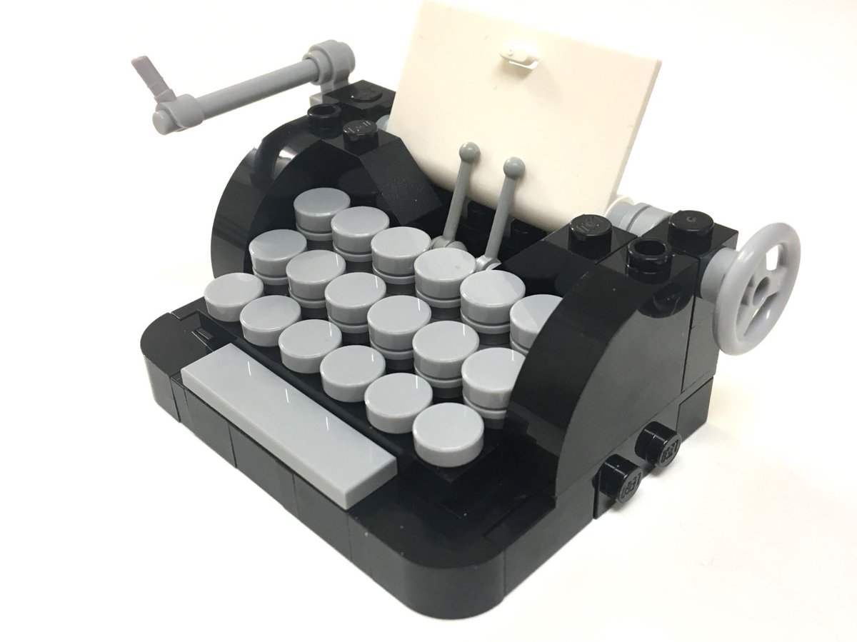 blocksmagazine's tweet photo. Write the next great novel on this #LEGO typewriter by Niklas Rosén #weloveMOCs https://t.co/1hV36VZWQj