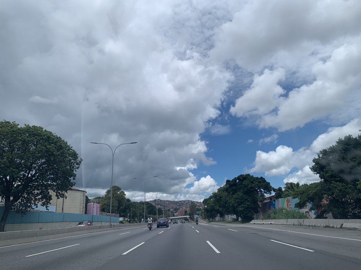 Nubosidad en #Caracas hoy domingo #28agosto @SpockWeather @lergpv @alboher @YGSU @Meteovargas @MeteoZulia @EarthquakeChil1