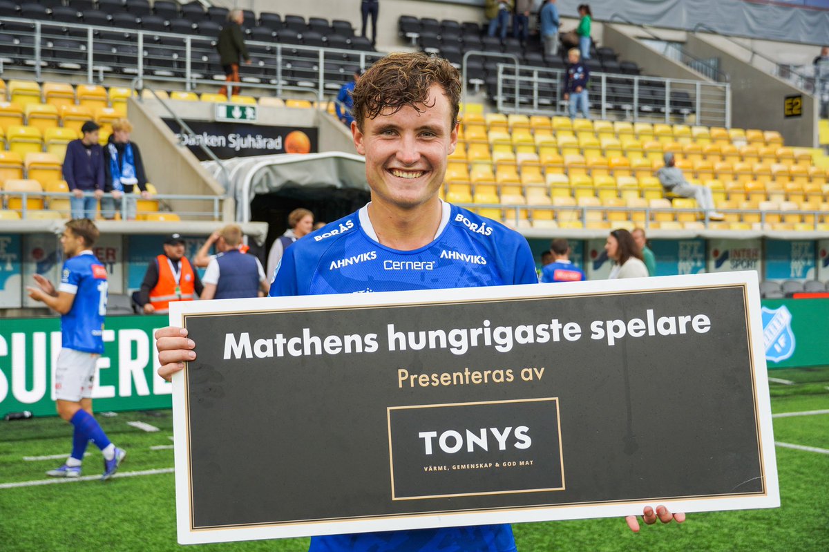 Efter varje hemmamatch delar Tonys Restaurang ut priset till matchens hungrigaste spelare🍔
Efter dagens match gick priset till Alexander Salo 👏👏

#enklubbmångahjärtan