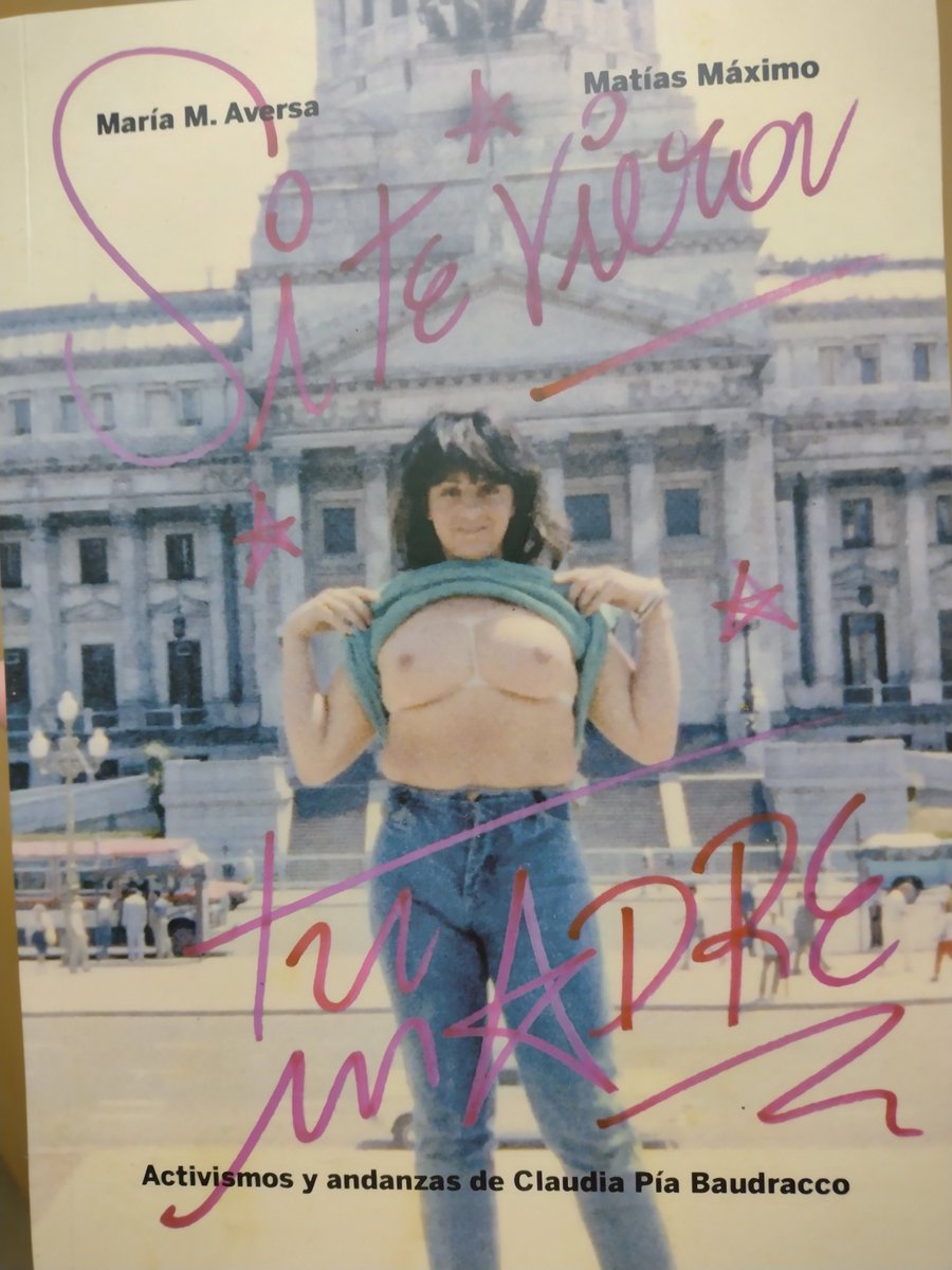 Denle una mano a <a href="/ArchivoTransArg/">ArchivoMemoriaTrans</a> y compren este laburo alucinante sobre la vida de Claudia Pía Baudracco