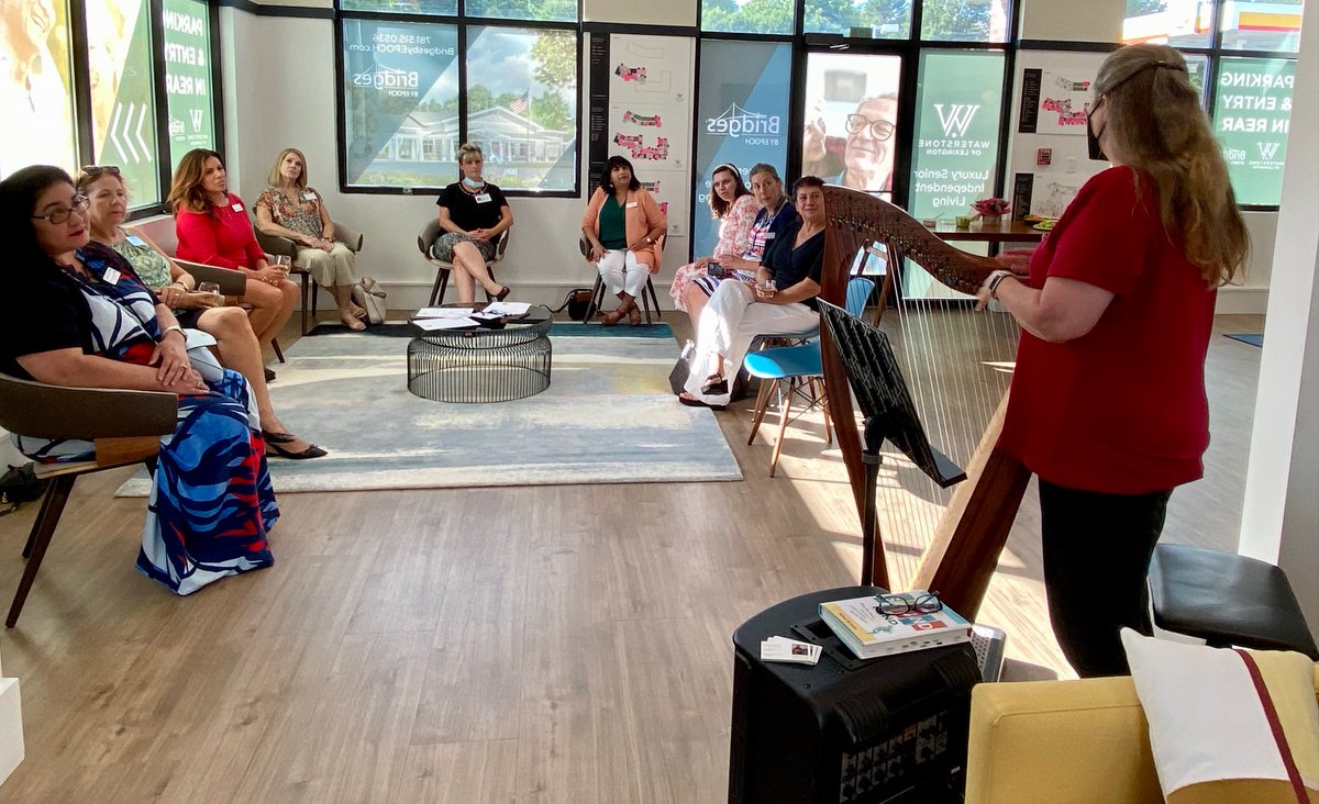 WaterstoneLex's tweet image. The #WaterstoneOfLexington team had a wonderful time hosting local professionals for a Celtic Harp Cocktail Hour. Everyone was able to unwind and relax while enjoying the soothing sounds of the harp. 🎶 Special thanks to those who attended!