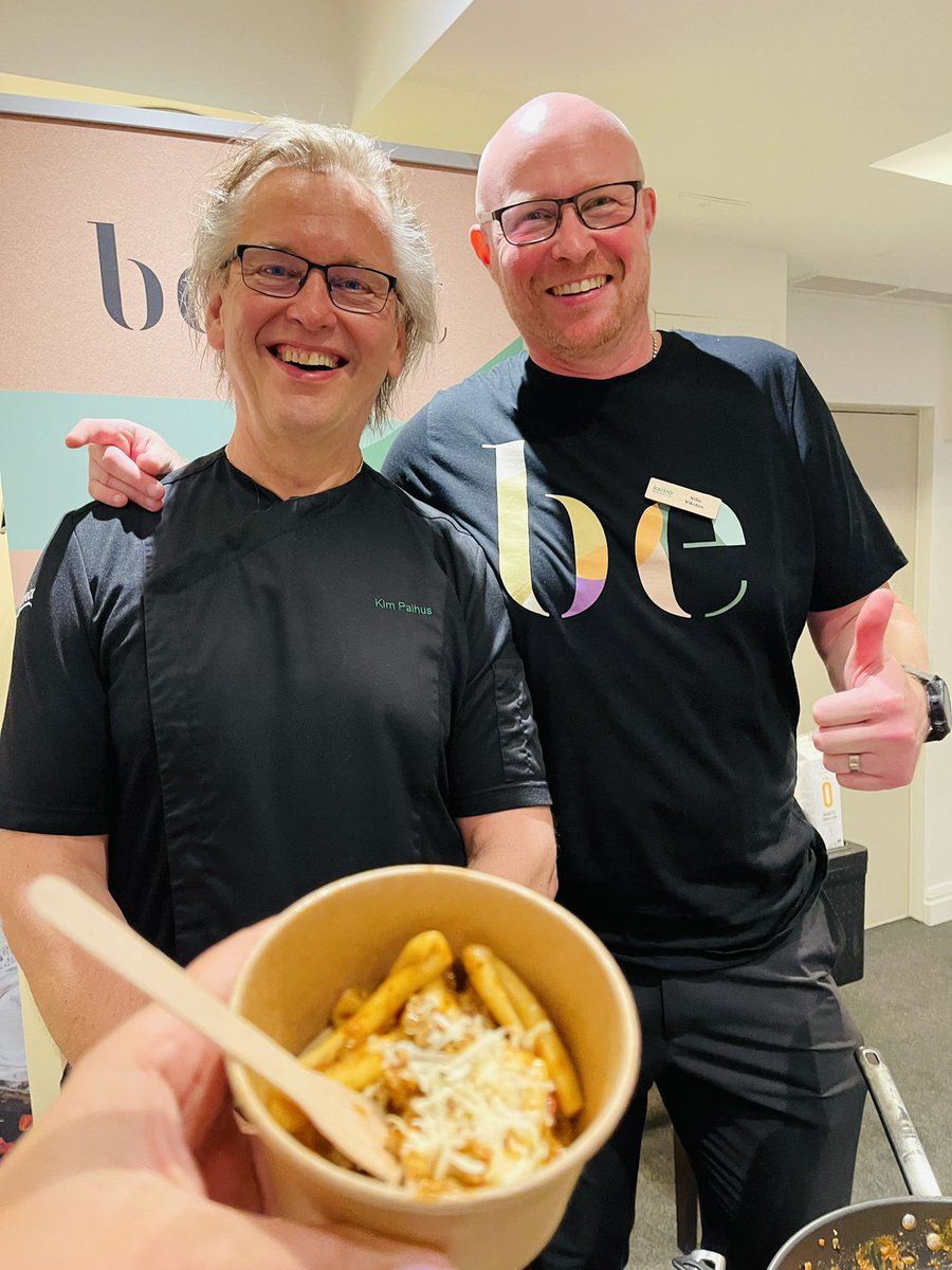 FinBotschaftDe's tweet photo. Naturbelassene finnische Lebensmittel sind in Europa gefragt. 🇫🇮🥔🥕🐟🥚🍫🌾
Es gilt nur, Anbieter und Käufer zusammenzubringen und Infos über unsere Spitzenprodukte zu verbreiten. Schöne Grüße aus Helsinki! @BusinessFinland#MeettheBuyer #Poikainparhaat #Linkosuo #LeipomoRosten https://t.co/8IHeARyAKj