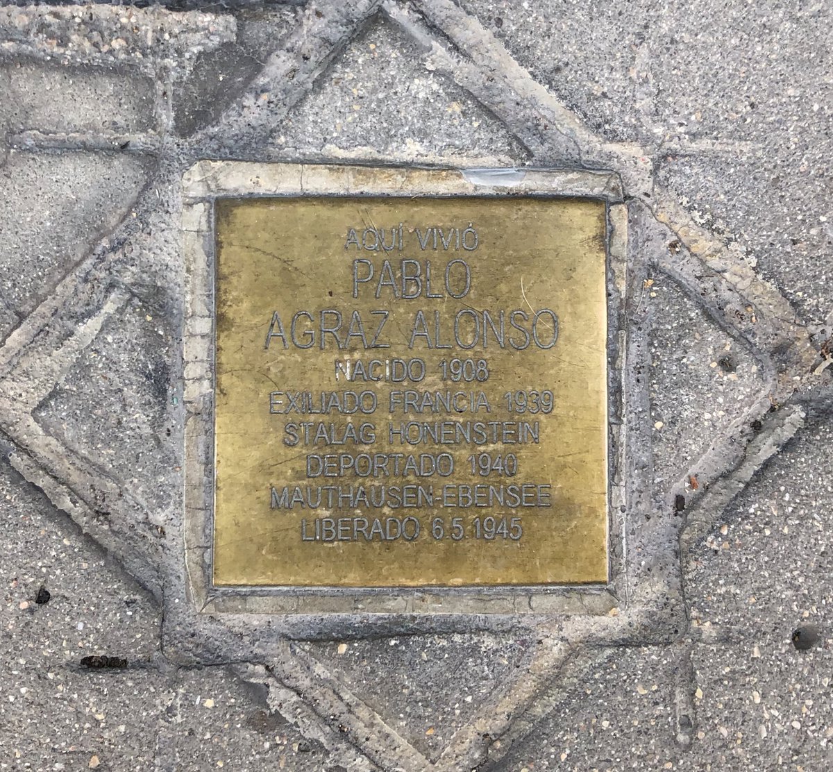 Yosoycorra's tweet photo. Pues ya me tropecé con la primera en Madrid.

Si no sabes de lo que estoy hablando, en el siguiente tuit lo explico en un hilo… https://t.co/LwYZpwoy2r