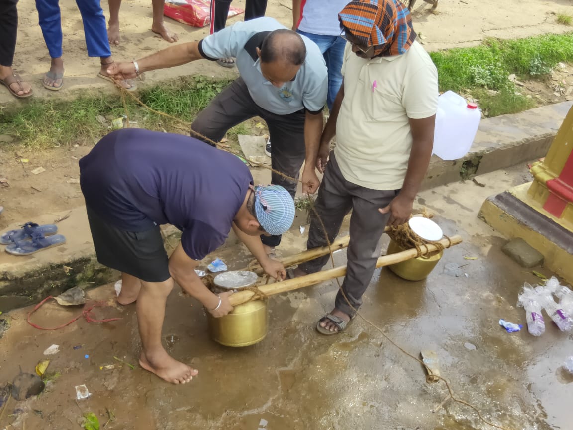 NabarangpurDeoc's tweet photo. Water rescue training of Dasarapada Shelter, Nabarangpur #osdma #capacitybulding #dmnabarangpur https://t.co/c4DoDa0x9I