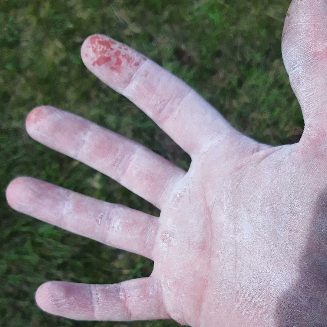 drjimchampion's tweet photo. Annual re-chalking of the White Horse. Chalk and tools provided. https://t.co/xlzIg3GZHg