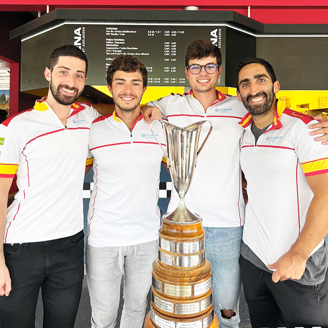 Buenas sensaciones ✅ para el equipo nacional masculino de 🥌 en su inicio de pretemporada en Adelboden, con la guinda de conseguir la 🥈 en el torneo Sommerturnier.

¡A seguir afinando detalles! 💪🏻

#ViveElHielo #curlingESP #curling