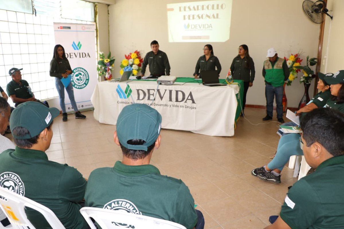 DEVIDAPERU's tweet photo. .@DEVIDAPERU inició el desarrollo de talleres denominados “Promoviendo el Desarrollo de la comunidad” en los caseríos y comunidades de los distritos de San Gabán (#Puno), Inambari (#MadreDeDios) y Camanti (#Cusco). (1/2) https://t.co/qHiW60hthx