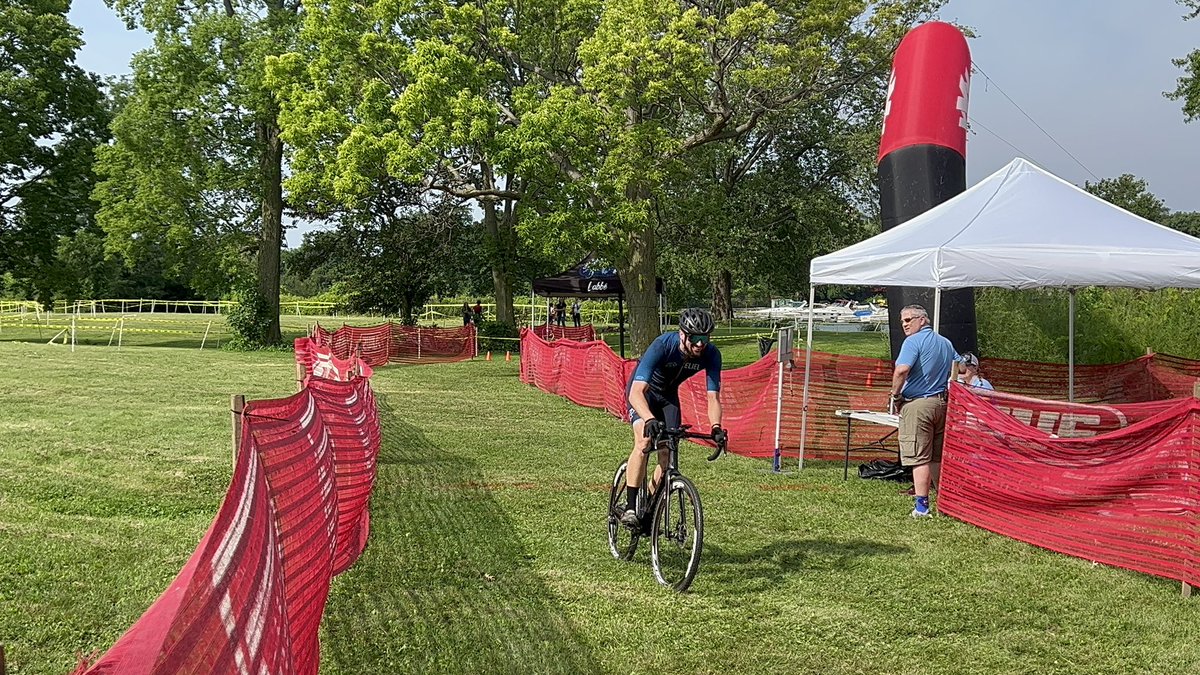 burnhamracing's tweet photo. #alwaysroad
#oftentimescyclocross
#dwr
#RelayCX 🥇@xxxracing https://t.co/MqmFWa19Dm