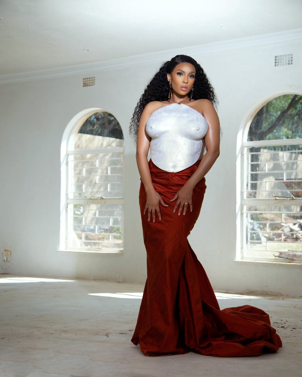 Linda_Mtoba's tweet photo. A work of art.

Dress @mccarthy_wolff 
#SAMA28 https://t.co/f1EEkli04q