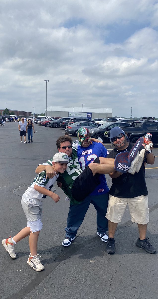 Babchik's tweet photo. Download and listen ANYWHERE even at a #Falgate #jets #giants #MorningAfter @FalQueen https://t.co/6JoZALY1Mf