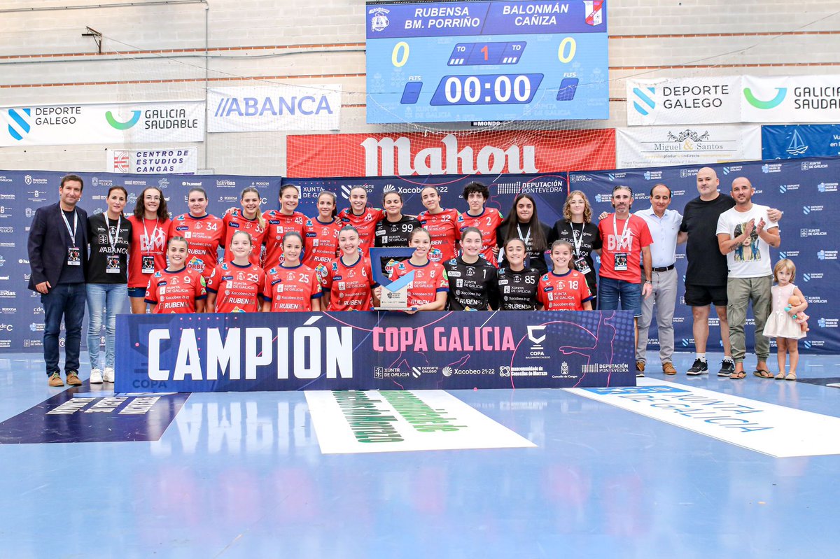 BmPorrino's tweet photo. Os dous equipos femininos campións da #SupercopaGalicia e #CopaGalicia‼️

@Atlguardes_ofic 20 🆚 Conservas Orbe Rubensa Bm Porriño 24

Rubensa Bm Porriño 36 🆚 @balonmancaniza 30

Os nosos chicos quedaron subcampións da #CopaGalicia ‼️

@UB_Lavadores 33 🆚 Indupor Bm Porriño 32 https://t.co/uiVlfhGkcG