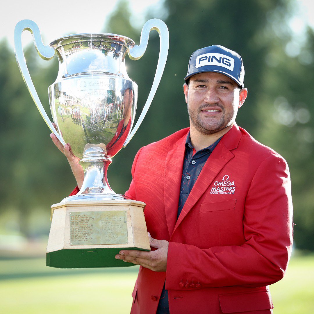 pingespana's tweet photo. 14 palos, 1 marca 💪 Qué lleva en la bolsa Pro PING y Embajador de Ropa @ThristonL en su victoria @OmegaEUMasters: driver #G425 Max (9°); madera 3 G425 Max; hierro 3 XR #G410; hierros #iBlade (4-PW); #Glide4 wedges (50S, 54S, 60T); putter #PLD Oslo 4; Ropa PING. #PlayYourBest https://t.co/P3KwEPUnA2