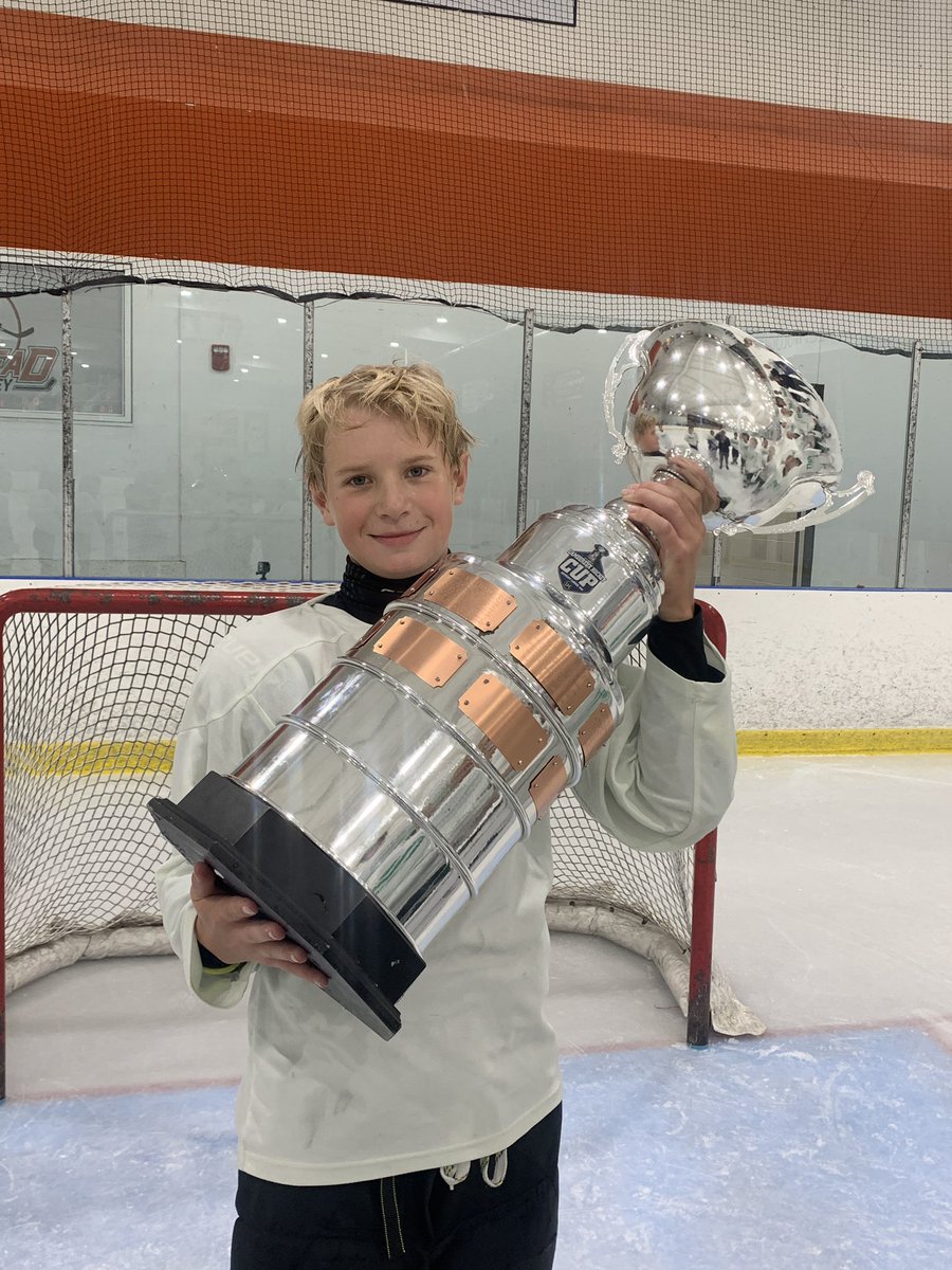 The Hockey Academy wins the 2010 AAA Lamoureux Hockey Cup in a 3-2 win over Bad Habit. 

Player of the game honors go to Brody Leddige who scored the game-winner!