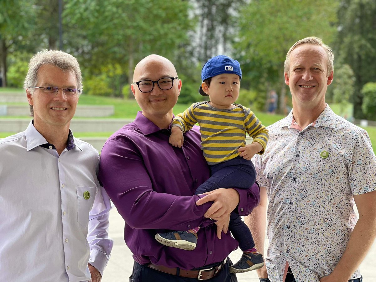 henryyaormd's tweet photo. 1/2 We need more dumplings! I had the opportunity to join my fellow MLAs @FinDonnelly and @RickGlumacBC for the 1st annual BC Dumpling Festival at #TownCentrePark in #CoquitlamBC!
@MichaelLeeBC @selinarobinson @BonitaZarrillo #BCDumplingFest #DumplingFest2022 #BCDumplingFest2022 https://t.co/gGl6SRWgWZ