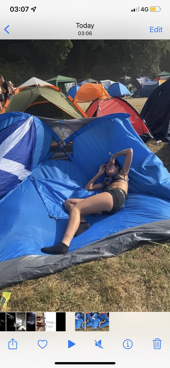 LeahMuir3's tweet photo. Dave, you killed Leah last night #leedsfest #NoMusicOnADeadPlanet https://t.co/bFAj5r9W6L