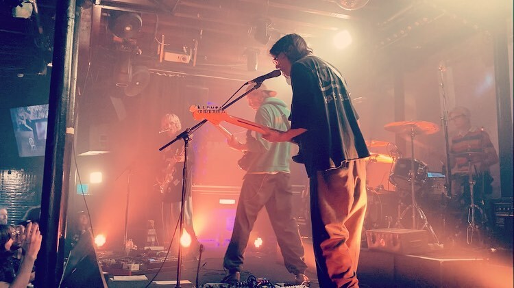 DIIV playing a sold out Fleece on Wednesday night.  Great gig, although I still can’t convince Johnny!

“not as good as <a href="/bandofnothing/">Nothing®</a> “

<a href="/lovealienzzz/"></a> 
<a href="/fleecebristol/">The Fleece</a> 
#diiv #bristol #gigs #livemusic #blankenberge #thefleecebristol #sevenstars #shoegaze… instagr.am/p/ChzaDGIIhao/