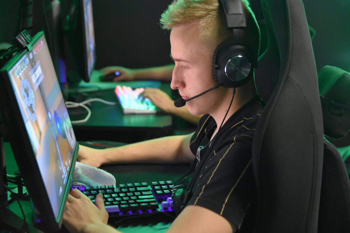 LINEUP CUP tweet media