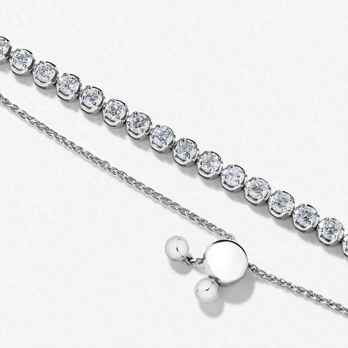 Want to sparkle up your life? Any of our Lab-Grown Diamond Bracelets are the perfect addition to your every day look. ✨ Get sparkling!⁠
⁠
Shop our Lab-Grown Diamond Bracelets, bit.ly/2Q7r3cr
Featuring: Bolo Tennis Bracelet⁠