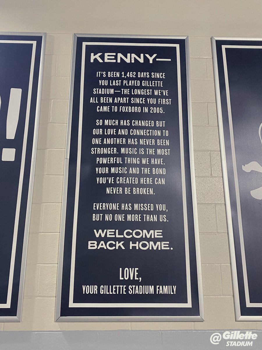 GilletteStadium's tweet photo. We 🤍 you, @kennychesney. https://t.co/wcxqlPd1Mr