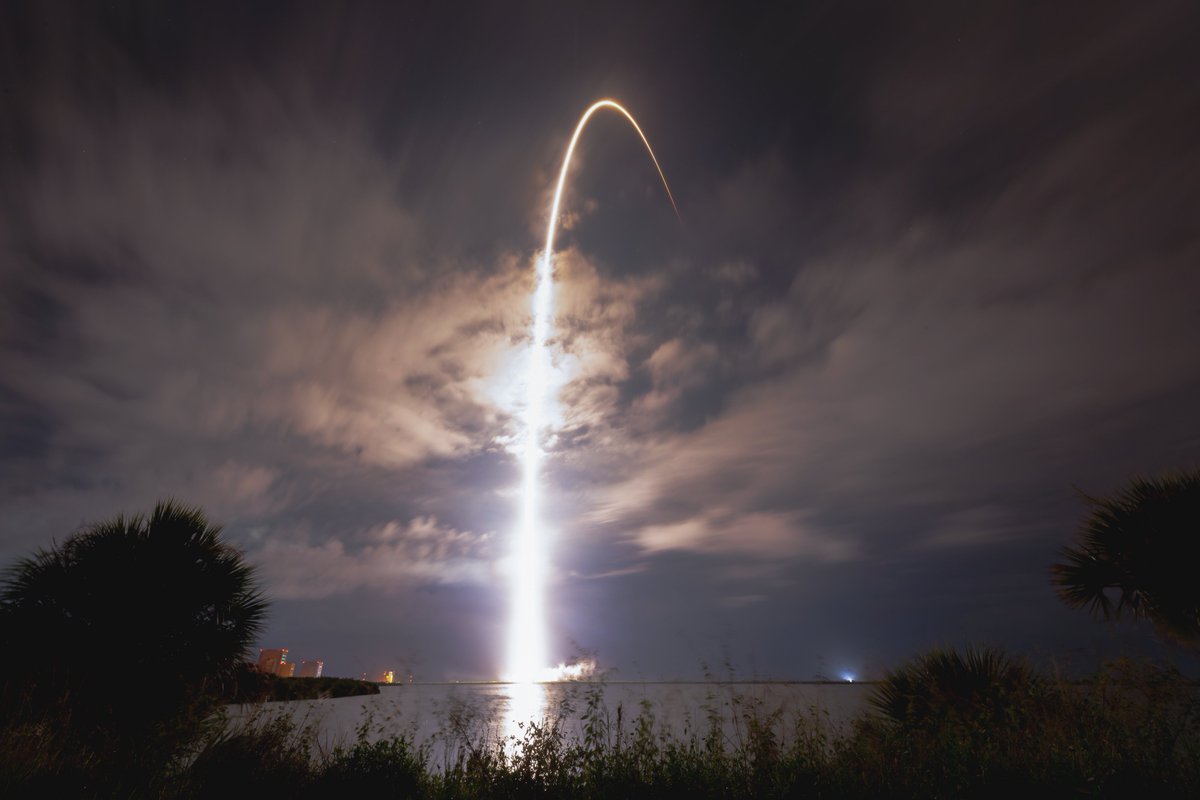 SLDelta45's tweet image. Another successful Starlink is in the books. This marks the 37th launch of 2022 &amp;amp; matches our total for 2021, before concluding the month of August! The hard work &amp;amp; tenacity demonstrated by our team shows how SLD45 continues to #SetThePaceForSpace from the Eastern Range &amp;amp; AATS.