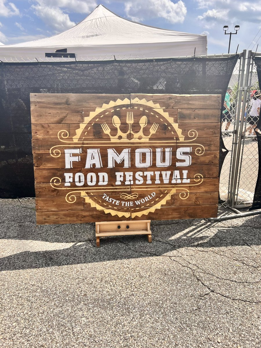 GoodwayRumCakes's tweet photo. Meet us at the Famous Food Festival today at the Tanger Outlets Long Island! 
#foodies https://t.co/VY7JUvDd5r