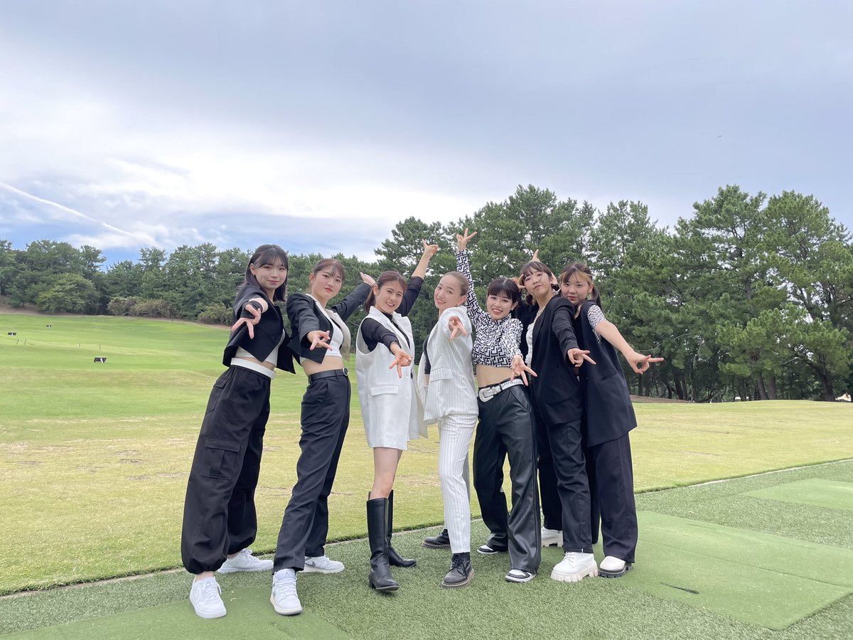 FSM_wearefsm's tweet photo. #KBCオーガスタ2022 

イベントステージにて
🖤DANsing project
💜DA's FUKUOKA
出演させて頂きました⛳️☀️🤍

ご覧頂いた皆様
ありがとうございました🙇‍♀️💞

#FSMDANCE #福岡ダンス #ダンス専門学校 #KBCオーガスタ #KBCオーガスタゴルフトーナメント https://t.co/wZlr6V6zqr