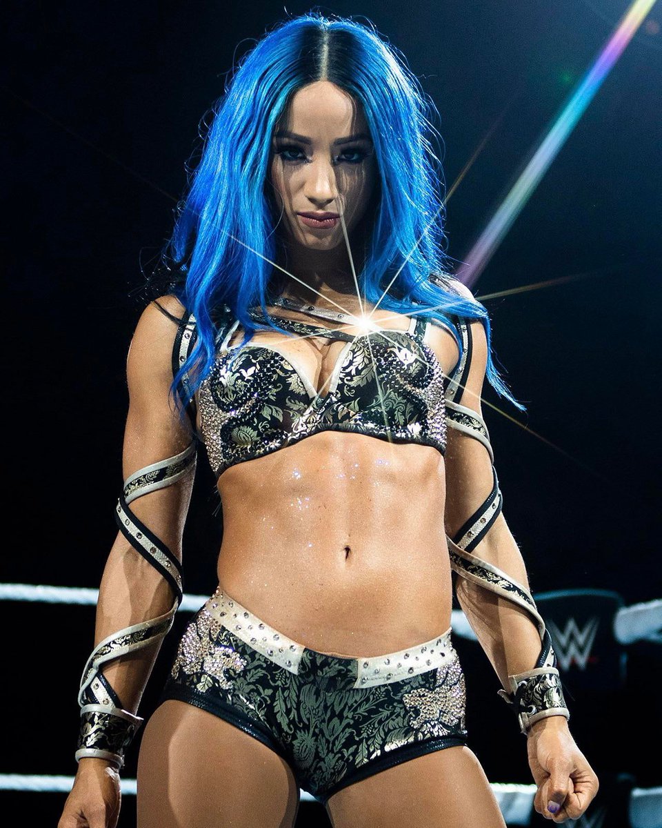 LUSTINGFORKAIA's tweet photo. 17. Sasha Banks. https://t.co/JH4Ota6CR0