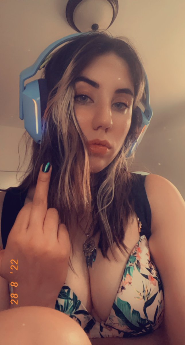 VioletVossxo's tweet photo. Good morning losers . Worship your goddesses and start sending for our breakfast . Findom cashcow paypig humanatm  $viixy https://t.co/rn78VGiexy