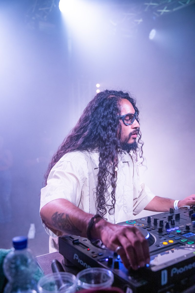 We dansten en zongen mee met Flemming, Philou Louzolo, op het talud bij de Funk Trunk, picknickten onder leiding van Patrick Verdriet en lachten om Merijn Scholten. De zaterdag was fantastisch! Bekijk de foto's die onze fotografen van dit alles gemaakt hebben.