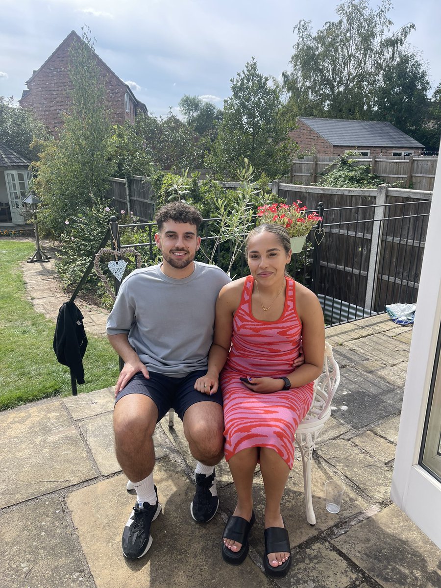 chrismunroe52's tweet image. Capping off a wonderful weekend &amp;amp; celebratory get together with 4 generations of our family,we congratulate our son  @_willmunroe awarded his #MasterOfArchitecture degree passed with a distinction after 5 years at #GreenwichUniversity . @jessmunroe___ @JomunroeBUFC @Rev_viedelle