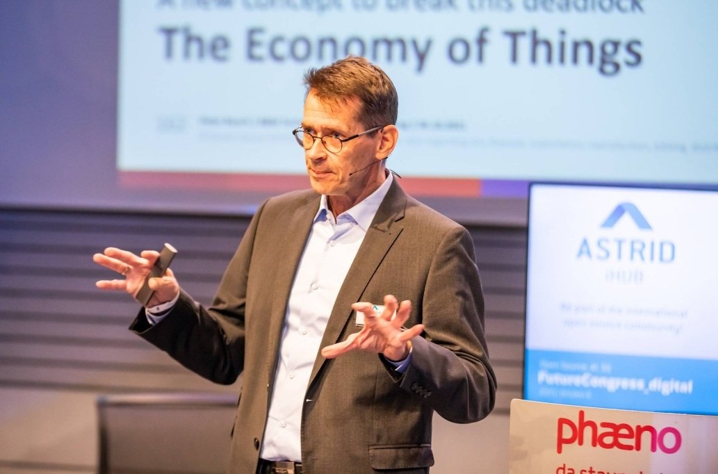 AstridIhub's tweet photo. Meet @pbusch42 @ #futureCongress.digital on 10.October #Wolfsburg where he'll present: @gaiax_aisbl #nextgeneration of
GAIA-X 4 Future Mobility Projekt #moveID: Dezentralität in der Mobilität
#digitalinnovation. @moveID_gaiax https://t.co/RIbDKQJQD0