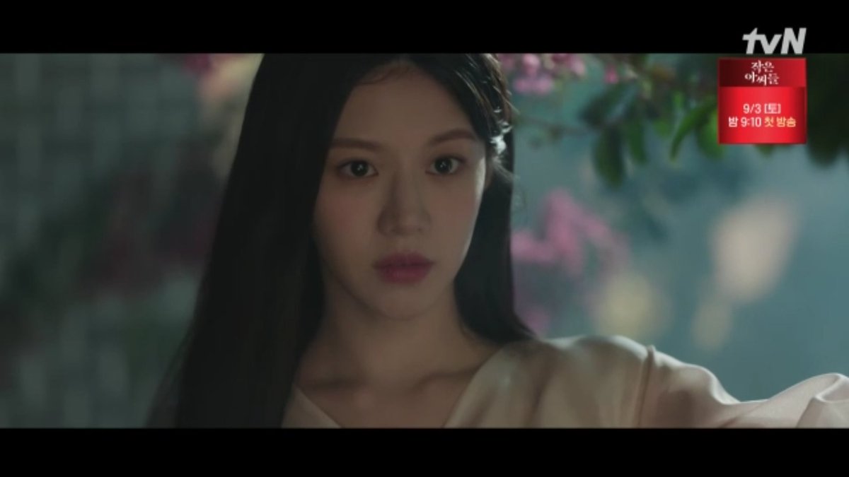 zblysse's tweet photo. I GOT GOOSEBUMPS SCREAMING CRYING 😭😭 GO YOUNJUNG AS NAKSU EVERYBODY😭 but how? What about jung somin? Mudeok? #AlchemyOfSoulsEp20 #AlchemyOfSouls https://t.co/p7xVLPIqKM
